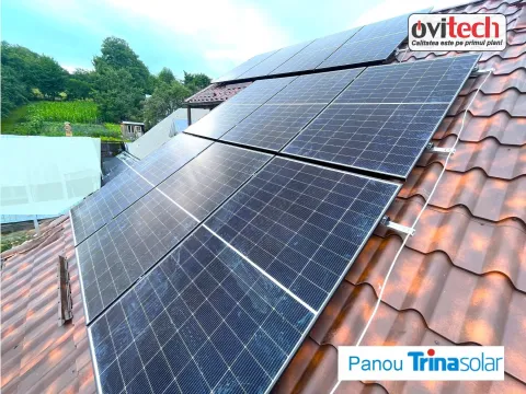 Montaj sistem fotovoltaic 5 kWp monofazat Victron Energy, jud. Neamț — fotografia 5